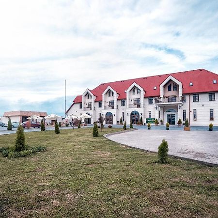 The Frontier Hotel Siret Екстер'єр фото