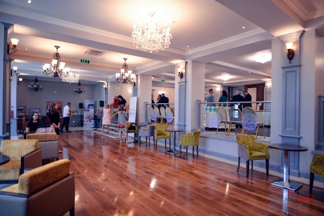 The Frontier Hotel Siret Екстер'єр фото