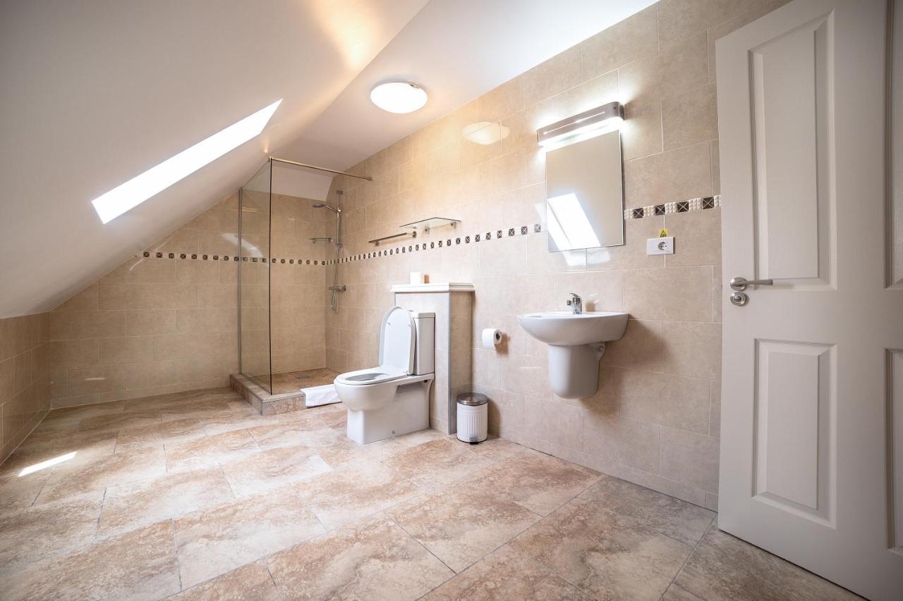 The Frontier Hotel Siret Екстер'єр фото
